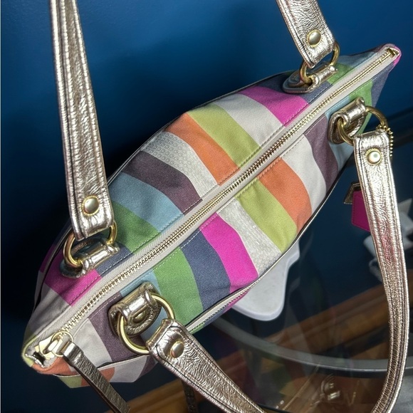 Coach Poppy Glam Tote Legacy Stripe Sequin 19021 Like New - Picture 7 of 17